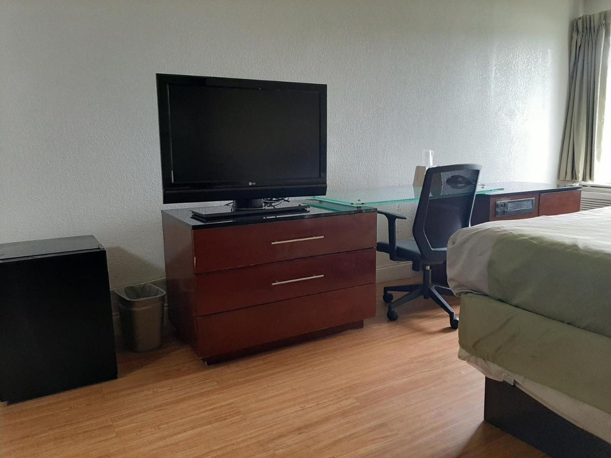 Econo Lodge Airport Near Billy Graham Parkway シャーロット エクステリア 写真