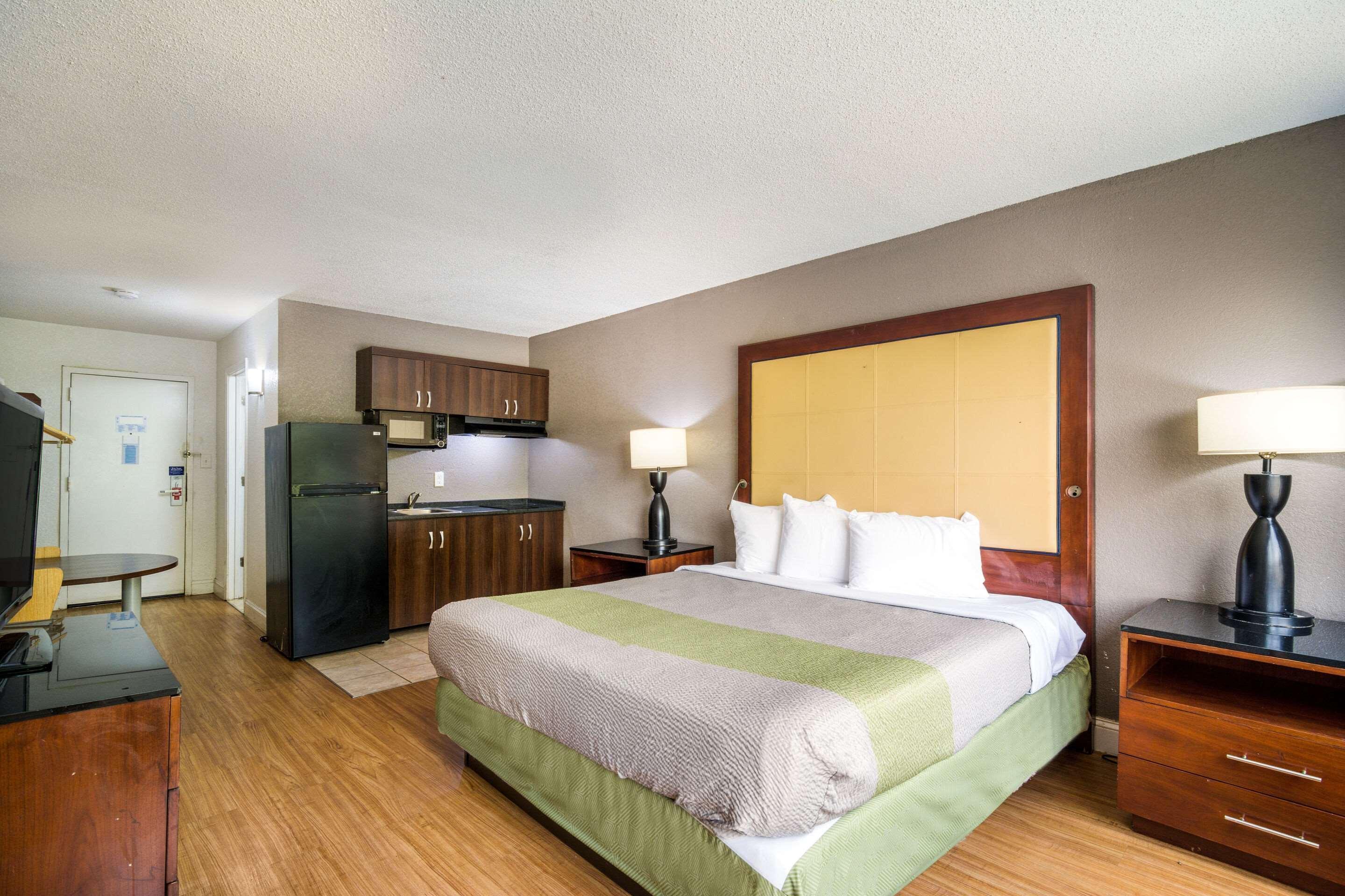 Econo Lodge Airport Near Billy Graham Parkway シャーロット エクステリア 写真