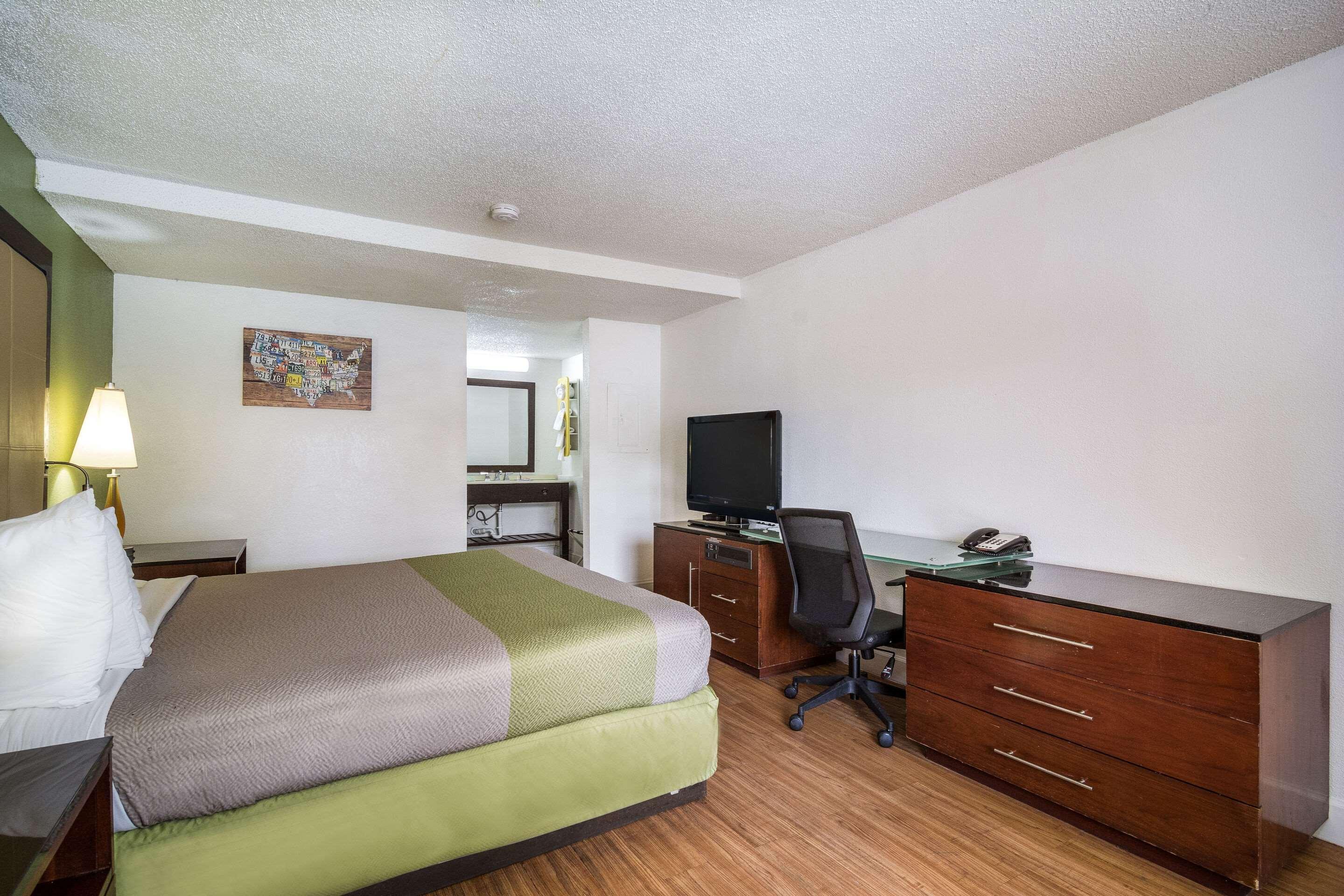 Econo Lodge Airport Near Billy Graham Parkway シャーロット エクステリア 写真