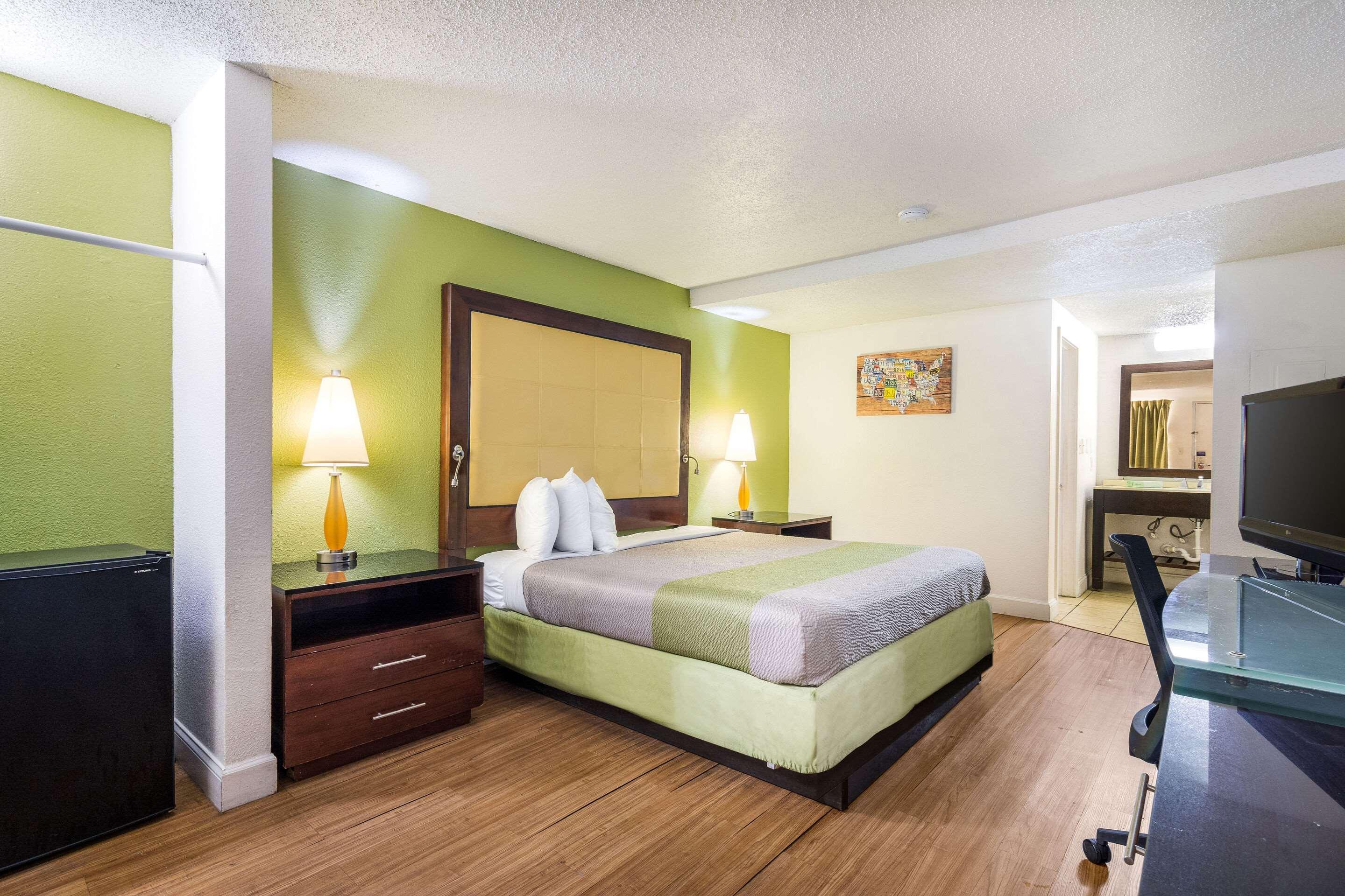 Econo Lodge Airport Near Billy Graham Parkway シャーロット エクステリア 写真