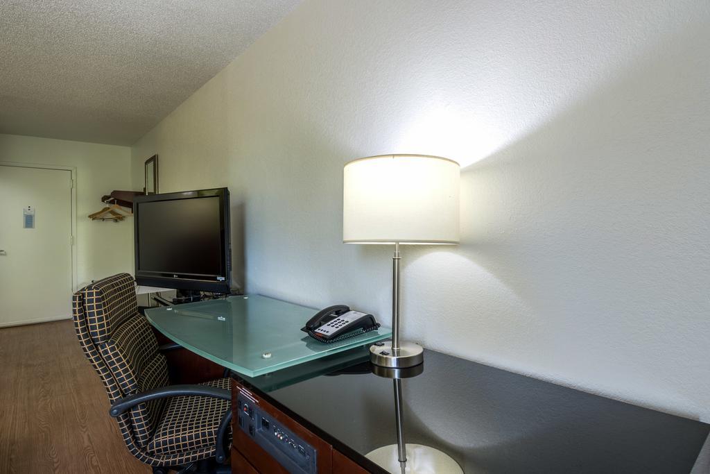 Econo Lodge Airport Near Billy Graham Parkway シャーロット エクステリア 写真