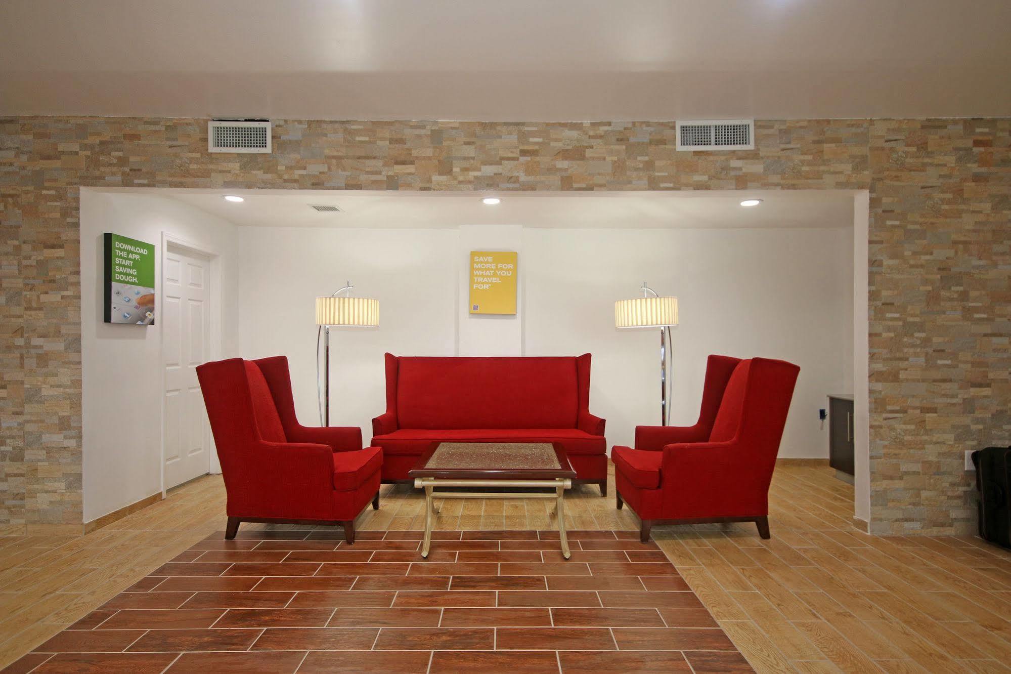 Econo Lodge Airport Near Billy Graham Parkway シャーロット エクステリア 写真